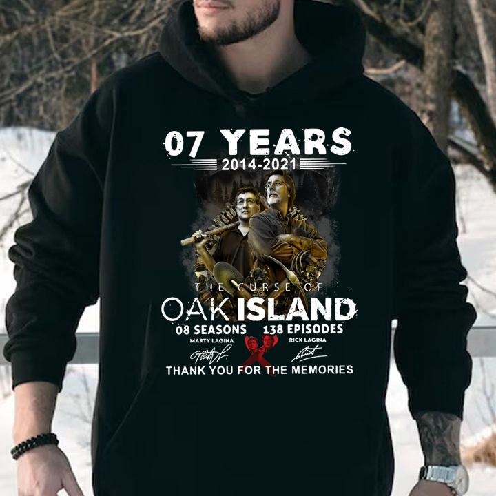 07 years 2014-2021 The Curse Of Oak Island 08 seasons 138 episodes signatures thank you for the memories t-shirt hoodie