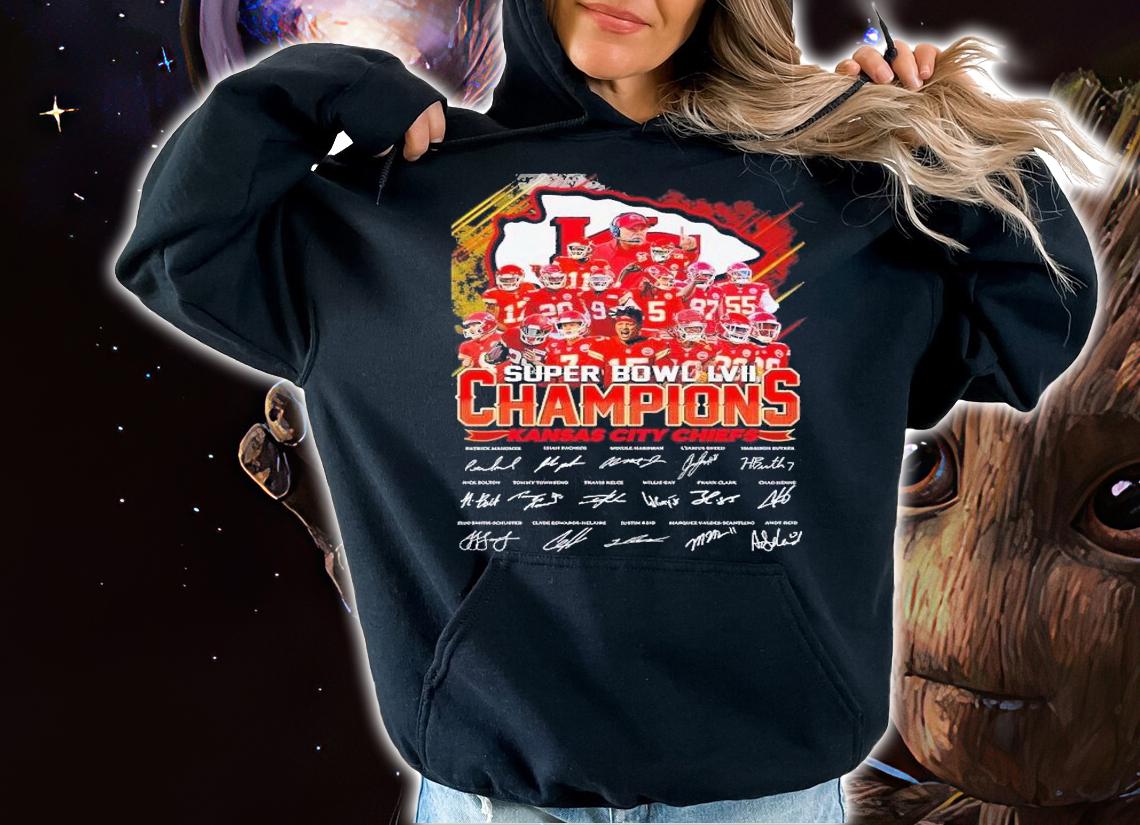 2023 Super Bowl LVII Champions Kansas City Chiefs isgnatures shirt t-shirt hoodie