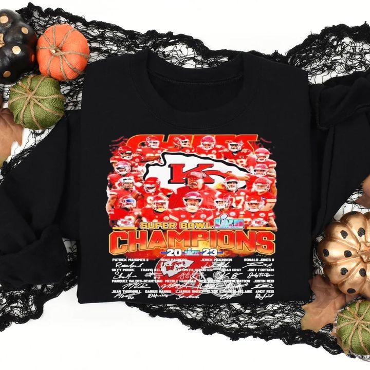 2023 Super Bowl LVII Champions Kansas City Chiefs signatures shirt t-shirt sweatshirt